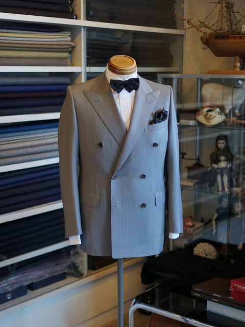 ダブル6個ボタン　Dormeuil　AMADEUS　wool&silk