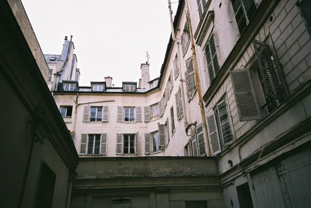 パリ